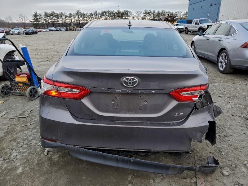 Фото 6 - TOYOTA CAMRY