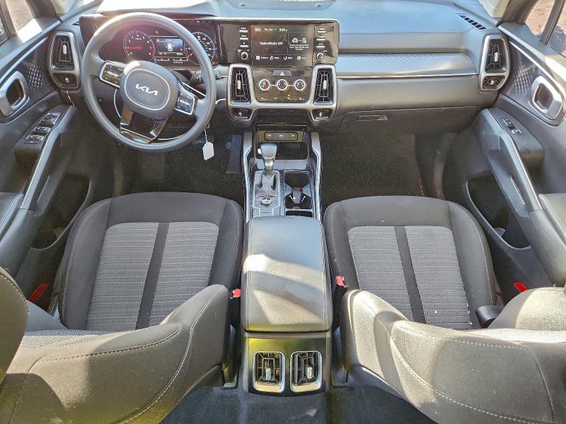 Фото 8 - KIA SORENTO