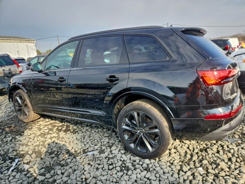 Фото 2 - AUDI Q7