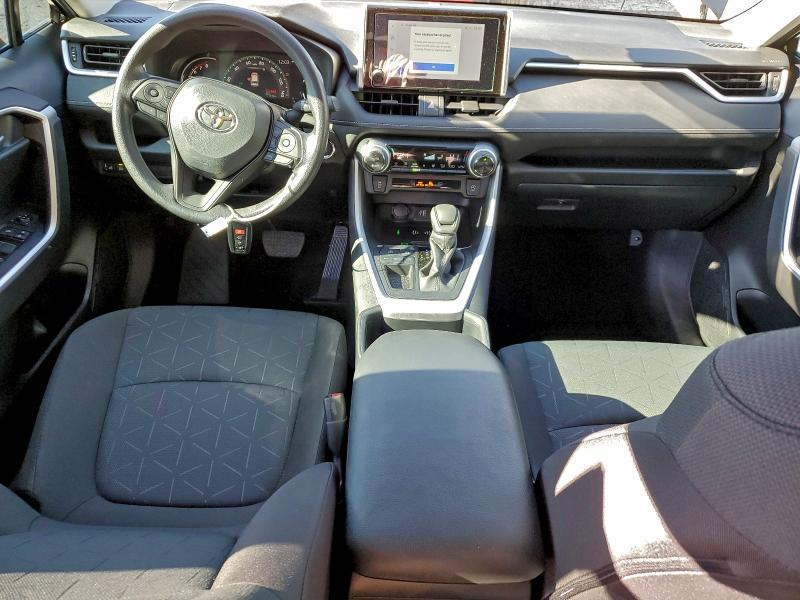 Фото 8 - TOYOTA RAV4