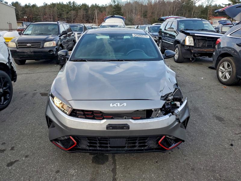 Фото 5 - KIA FORTE