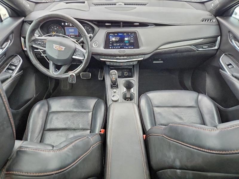 Фото 8 - CADILLAC XT4