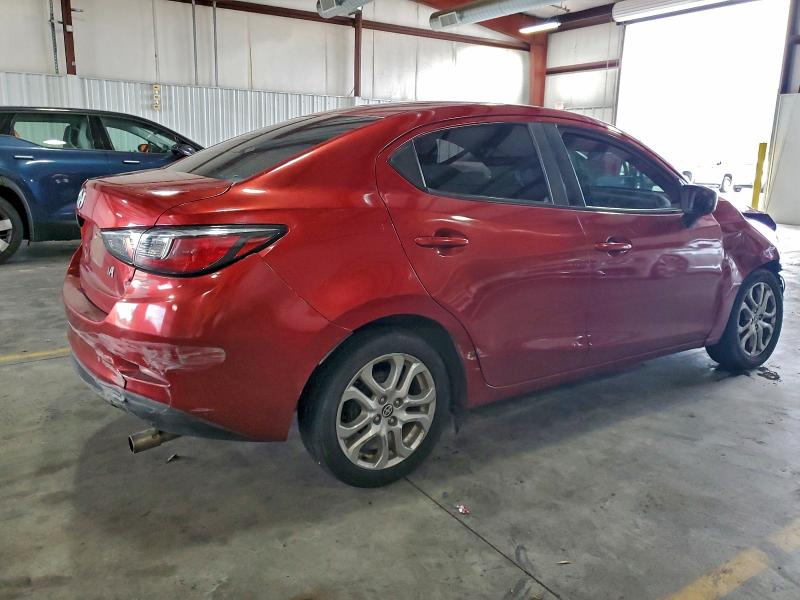 Фото 3 - TOYOTA SCION