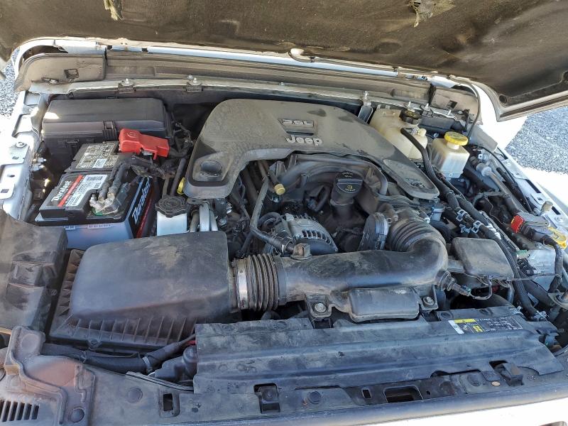 Фото 11 - JEEP GLADIATOR