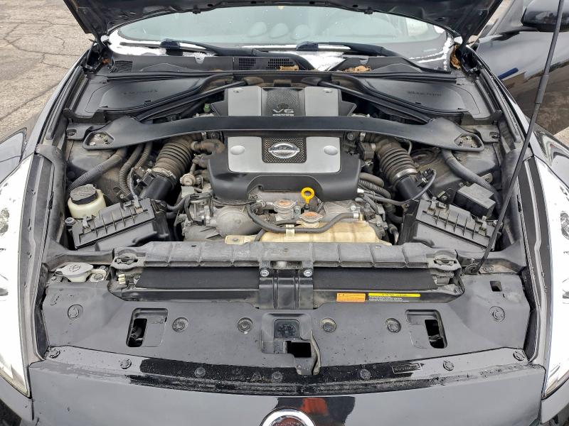 Фото 11 - NISSAN 370Z