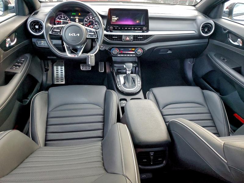 Фото 8 - KIA FORTE