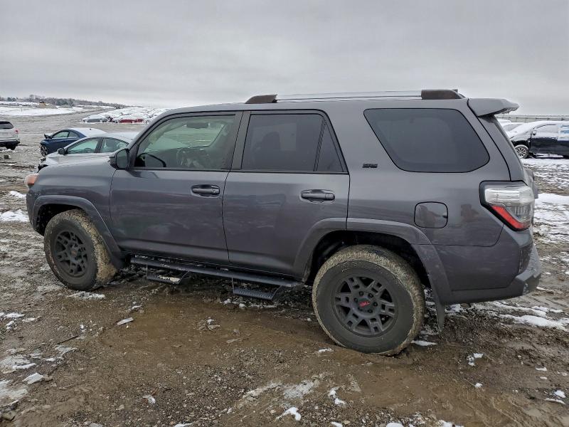 Фото 2 - TOYOTA 4RUNNER