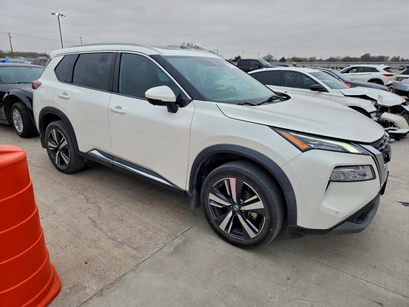 Фото 4 - NISSAN ROGUE