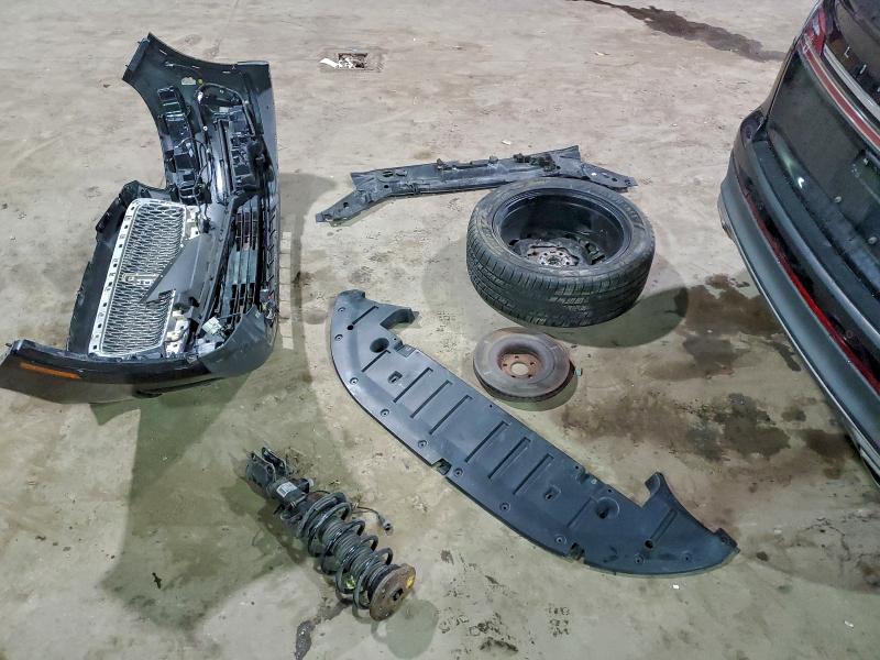 Фото 13 - LINCOLN NAUTILUS