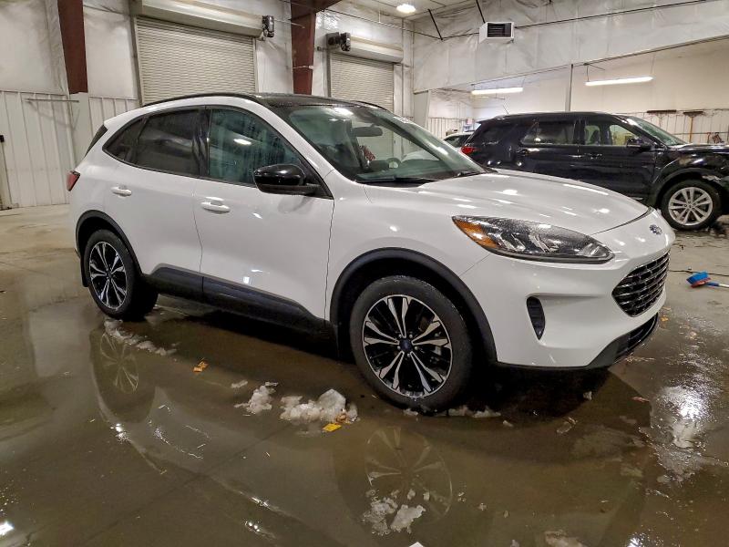 Фото 4 - FORD ESCAPE