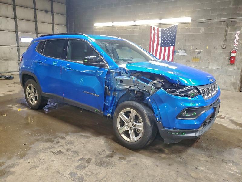 Фото 4 - JEEP COMPASS