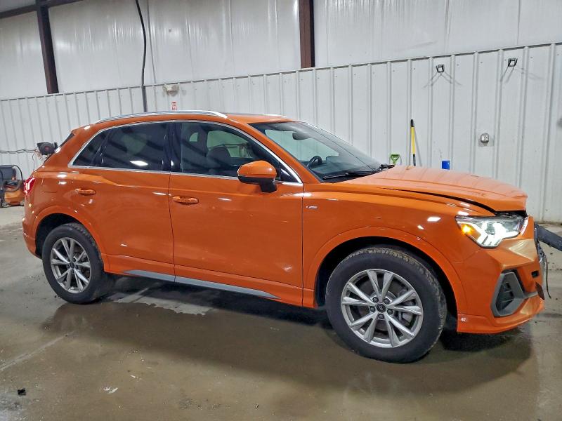 Фото 4 - AUDI Q3