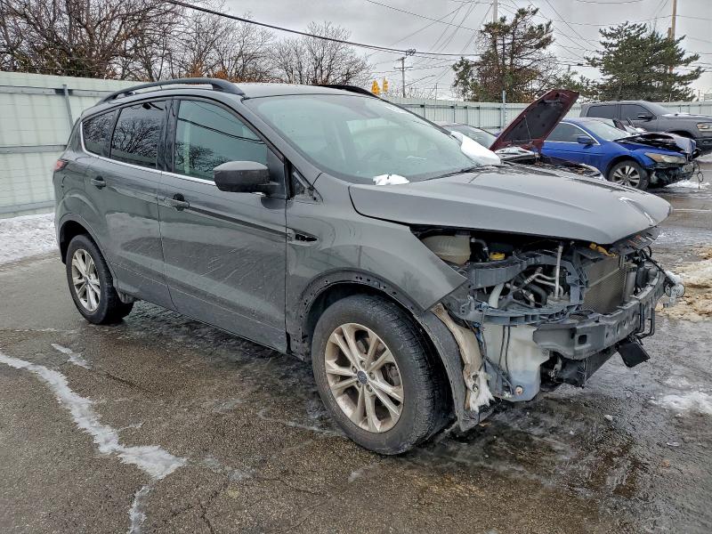 Фото 4 - FORD ESCAPE