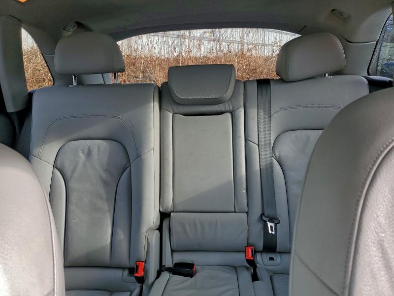 Фото 10 - AUDI Q5