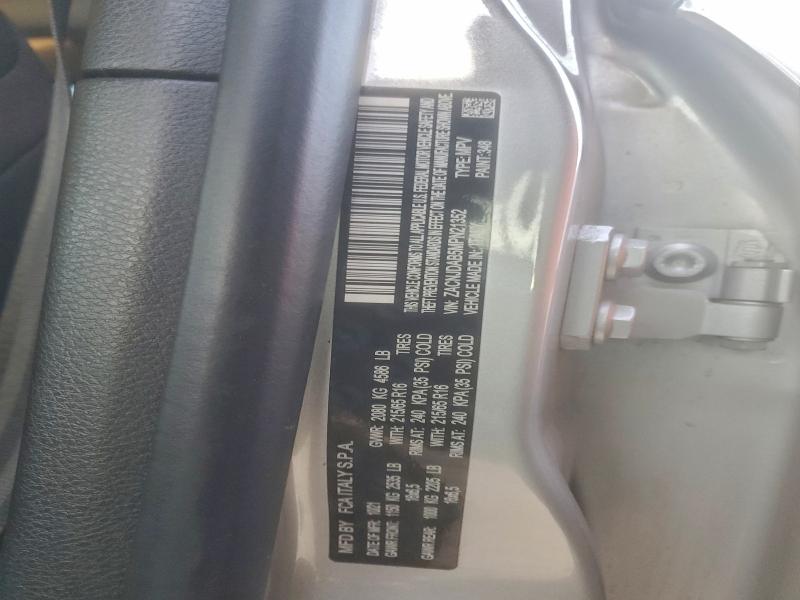 Фото 13 - JEEP RENEGADE