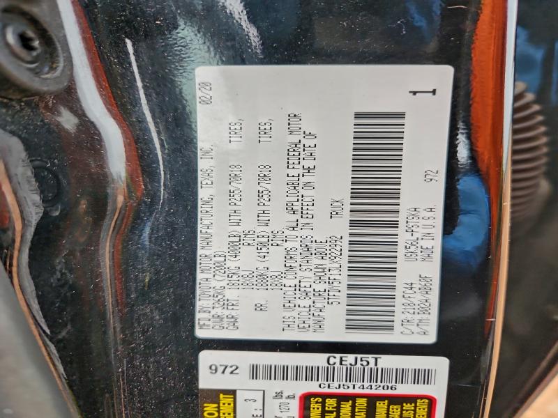 Фото 13 - TOYOTA TUNDRA