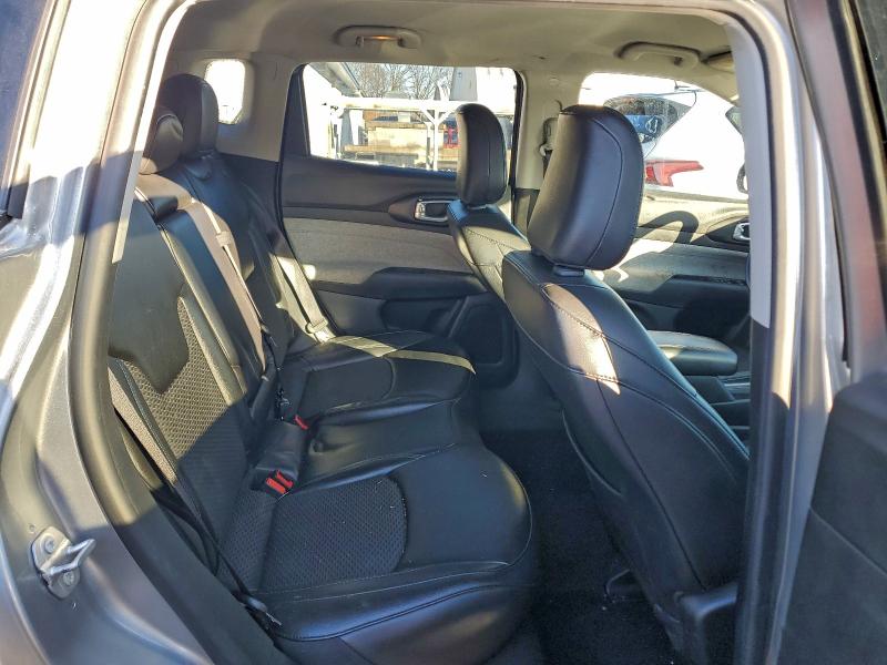 Фото 11 - JEEP COMPASS