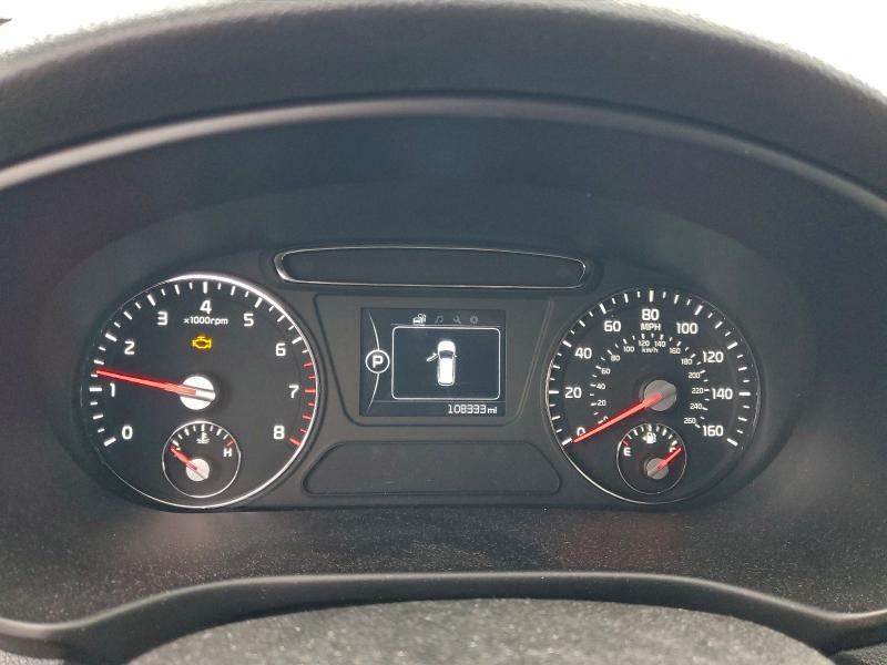 Фото 9 - KIA SORENTO