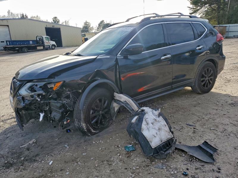 Фото 1 - NISSAN ROGUE