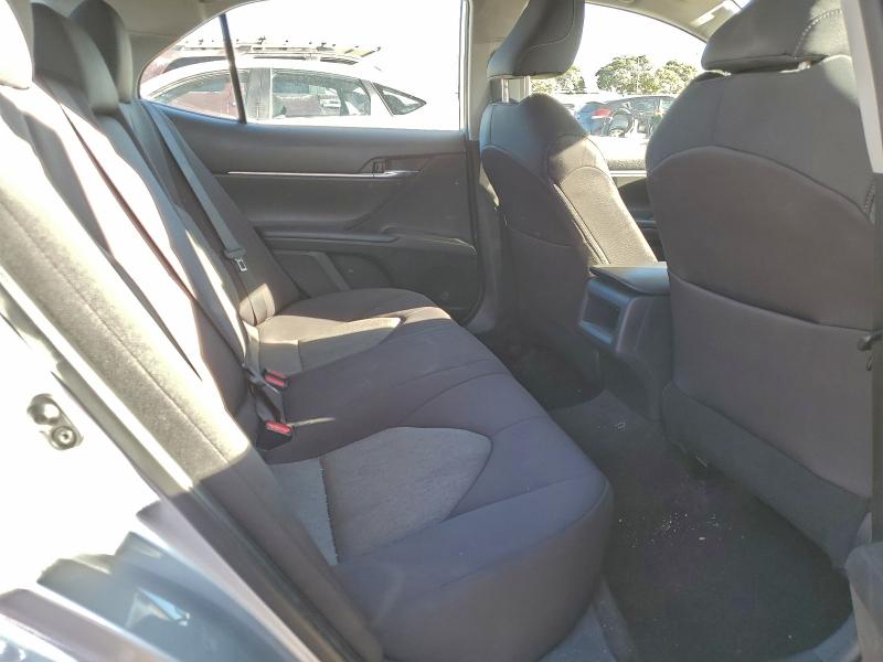 Фото 10 - TOYOTA CAMRY