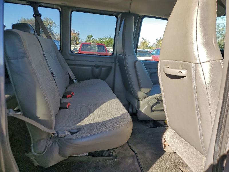 Фото 11 - CHEVROLET EXPRESS