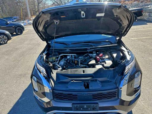 Фото 8 - MITSUBISHI OUTLANDER