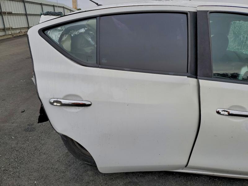 Фото 10 - NISSAN VERSA