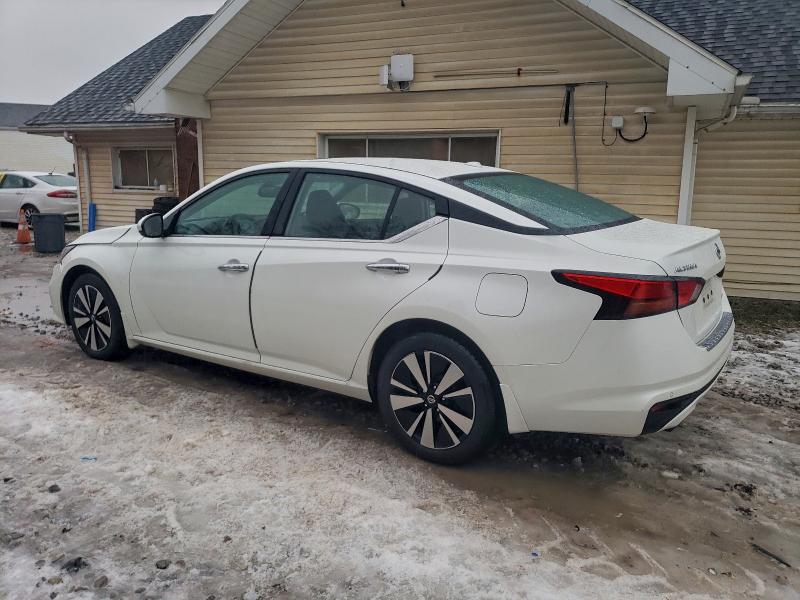 Фото 2 - NISSAN ALTIMA