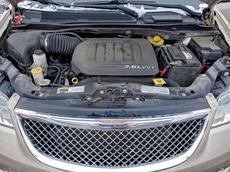 Фото 12 - CHRYSLER MINIVAN