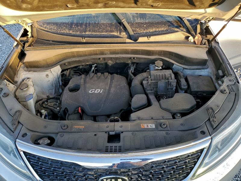 Фото 12 - KIA SORENTO