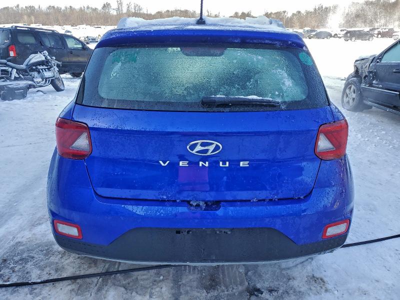 Фото 6 - HYUNDAI VENUE