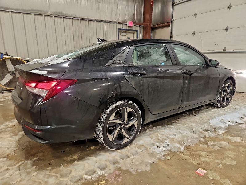 Фото 3 - HYUNDAI ELANTRA