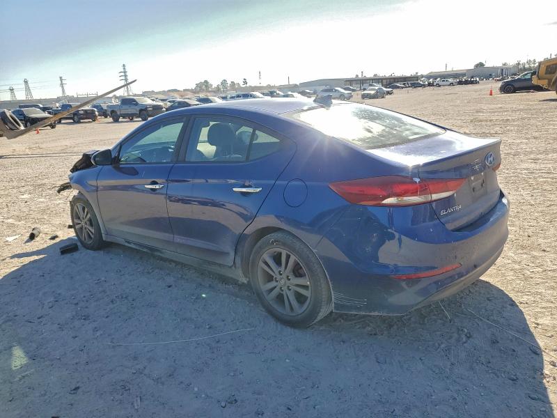 Фото 2 - HYUNDAI ELANTRA