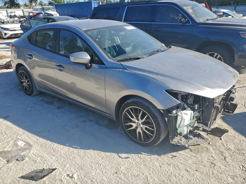 Фото 4 - MAZDA 3