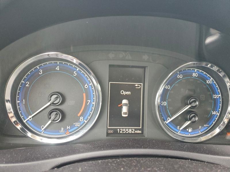 Фото 9 - TOYOTA COROLLA