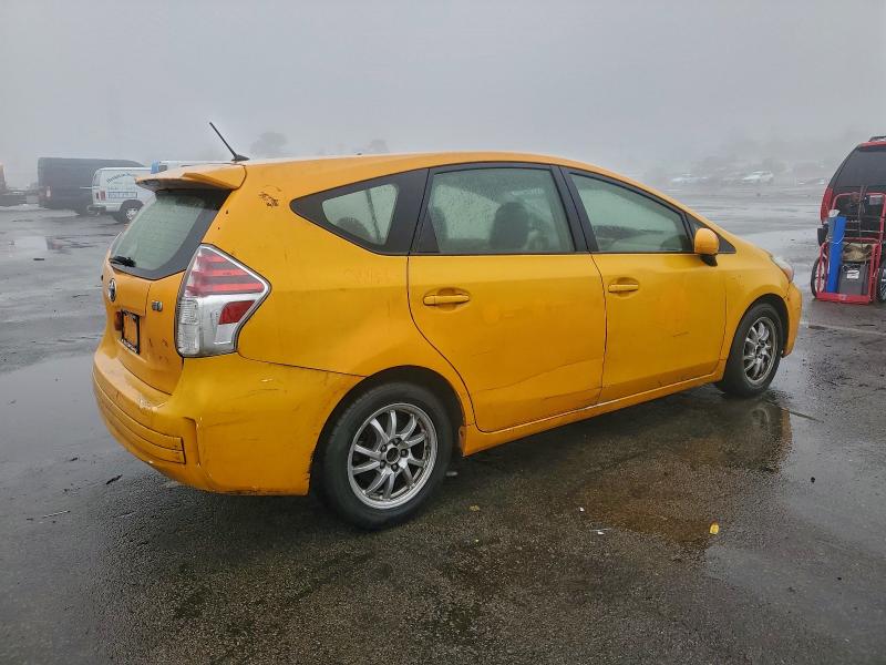 Фото 3 - TOYOTA PRIUS