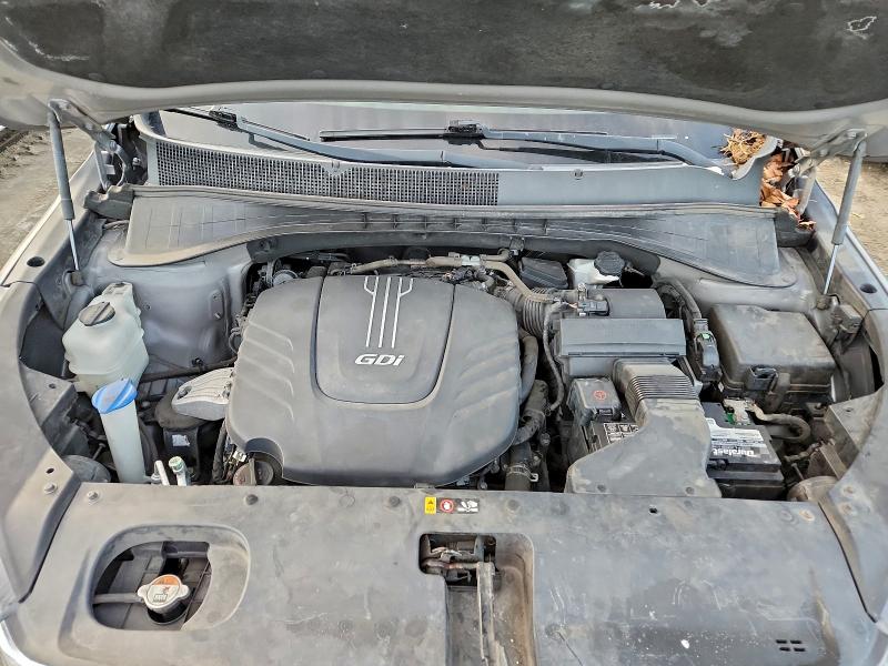 Фото 12 - KIA SORENTO