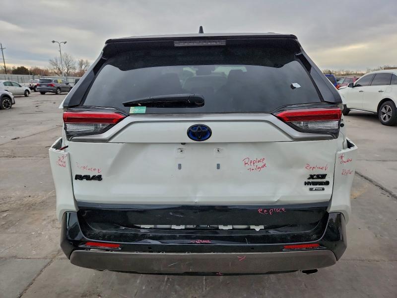 Фото 6 - TOYOTA RAV4