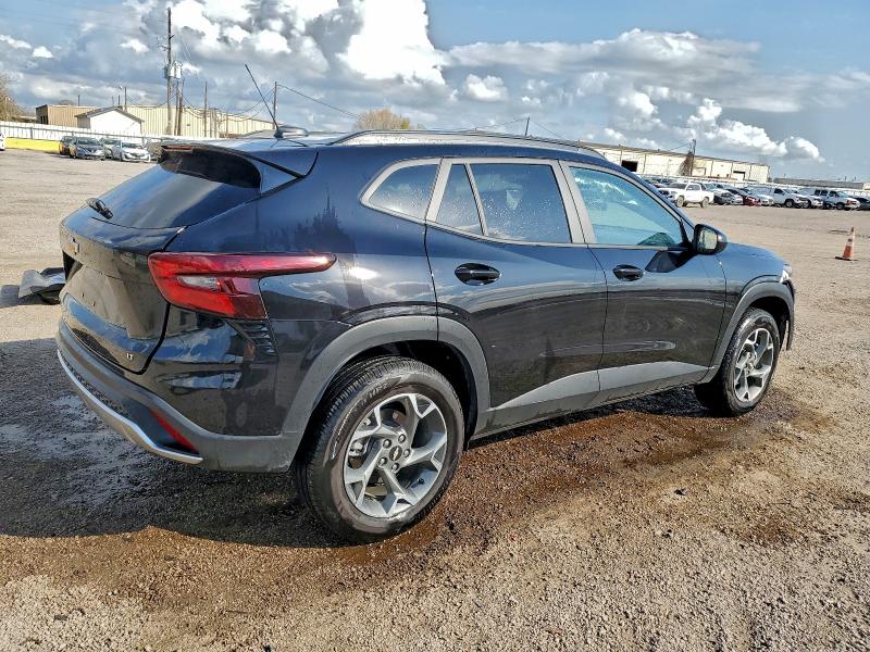 Фото 3 - CHEVROLET TRAX