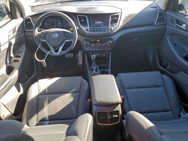 Фото 8 - HYUNDAI TUCSON