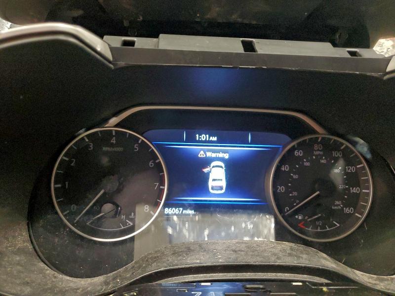 Фото 9 - NISSAN MAXIMA