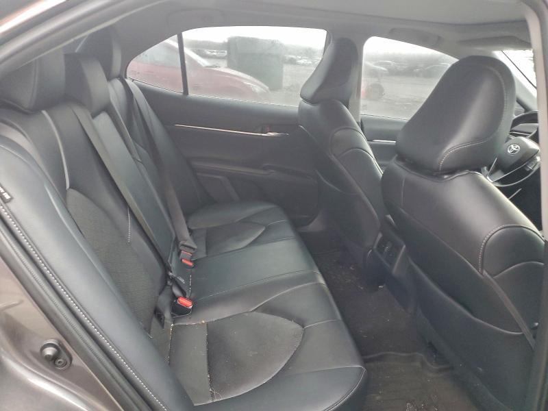 Фото 10 - TOYOTA CAMRY