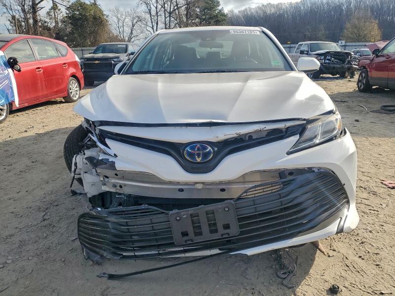 Фото 5 - TOYOTA CAMRY