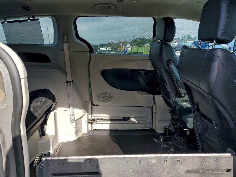 Фото 11 - CHRYSLER PACIFICA