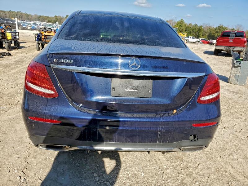 Фото 6 - MERCEDES-BENZ E-CLASS