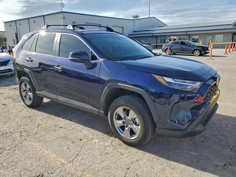 Фото 4 - TOYOTA RAV4