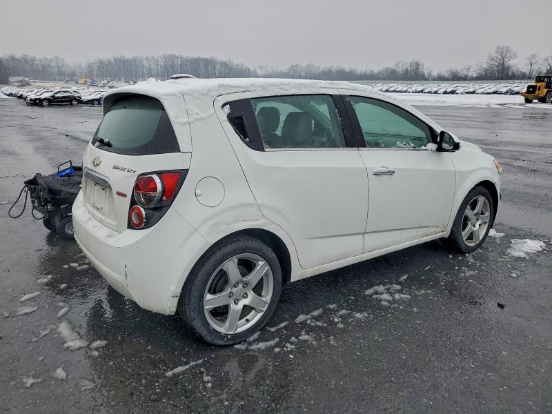 Фото 3 - CHEVROLET SONIC