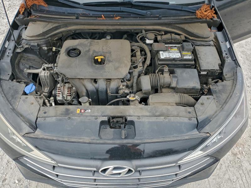 Фото 11 - HYUNDAI ELANTRA