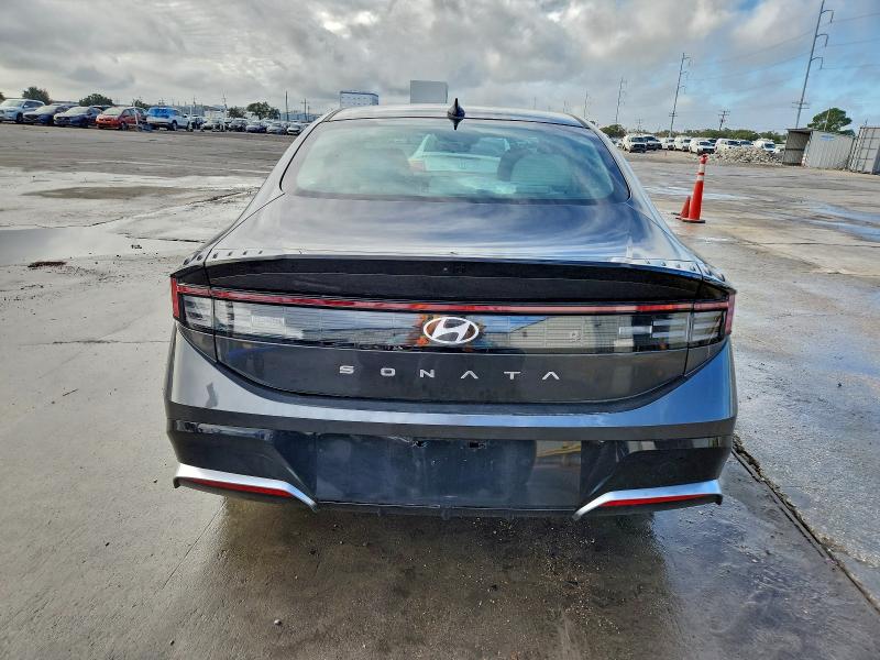 Фото 6 - HYUNDAI SONATA