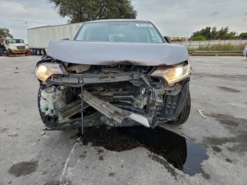 Фото 5 - MITSUBISHI OUTLANDER